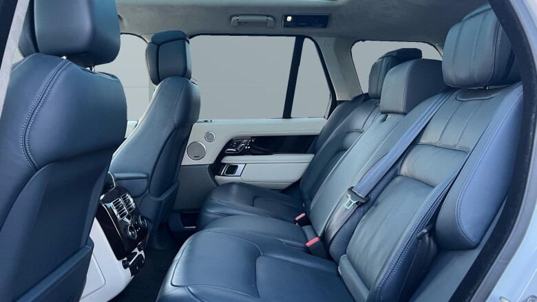 Land Rover Range Rover 3.0 D300 Autobiography 4dr Auto Diesel Estate